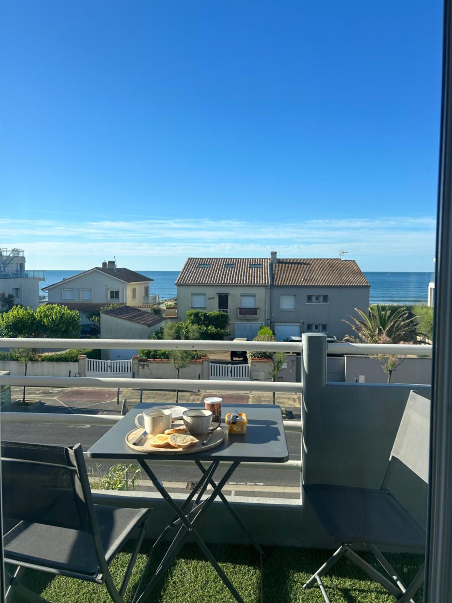 Apartment Traversant Vue Et Etang Mauguio
